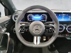 MERCEDES-BENZ A 250 e AMG Line EQ Star