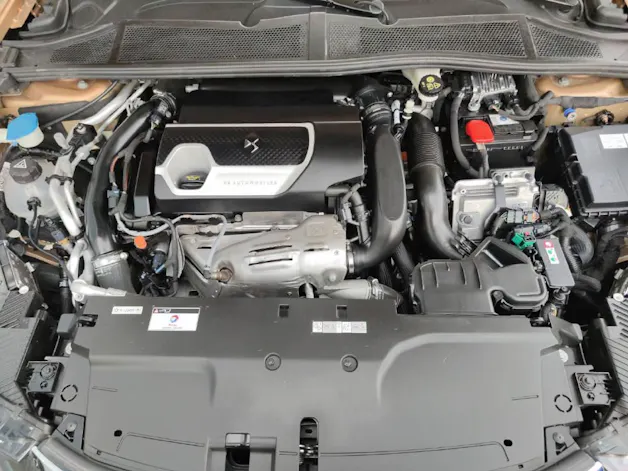 DS Automobiles 4 1.6 E-Tense Trocadero