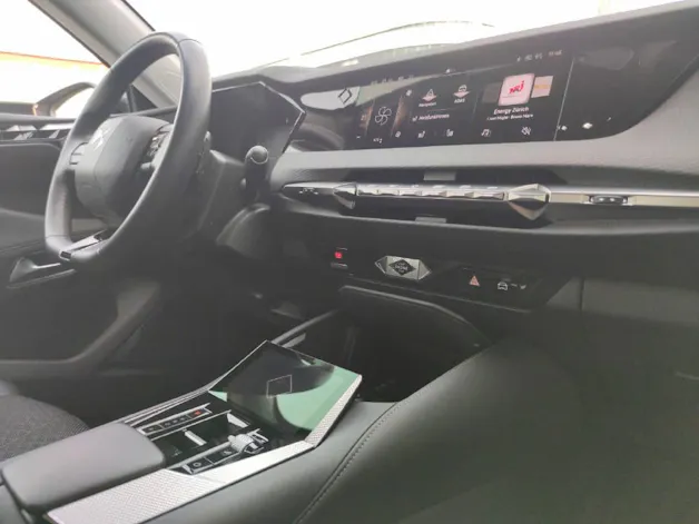 DS Automobiles 4 1.6 E-Tense Trocadero