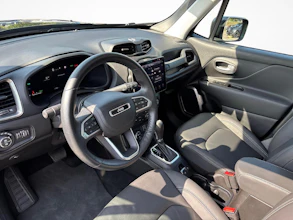 https://vehicle.imgix.net/4386020/720b1919-0895-4930-86dd-60d859aa1de6.jpg
