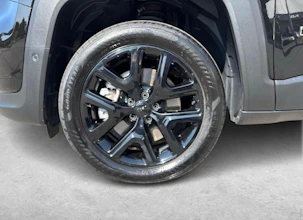 https://vehicle.imgix.net/4386020/a5626c4d-e40e-4cac-bc95-9e09900afcf6.jpg