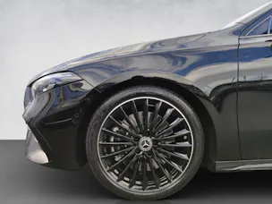 MERCEDES-BENZ A 250 AMG Line 4Matic