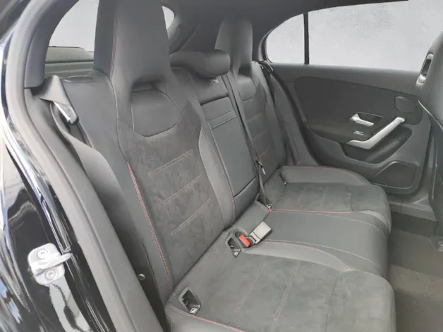 Mercedes-Benz A 250 AMG Line 4Matic