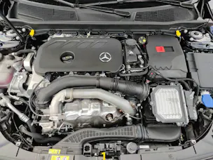 MERCEDES-BENZ A 250 AMG Line 4Matic