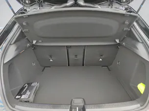 MERCEDES-BENZ A 250 AMG Line 4Matic