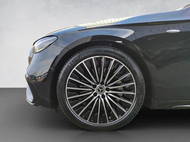 MERCEDES-BENZ E 300 de AMG Line 4Matic T-Modell