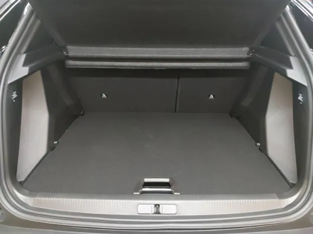 Peugeot 2008 1.2 Hybrid 145 GT