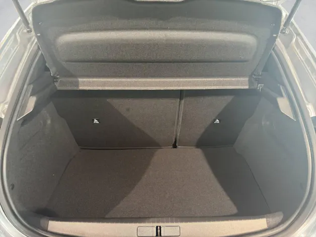 Peugeot 208 1.2 Hybrid Allure