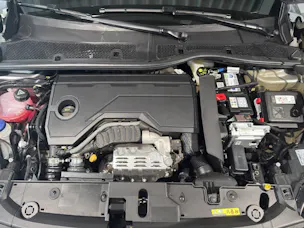 Peugeot 208 1.2 Hybrid Allure