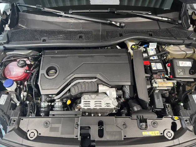 Peugeot 208 1.2 Hybrid Allure