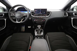 https://vehicle.imgix.net/4386105/c8bc7b4e-a3c0-4954-a222-eeef9ab749b9.jpg