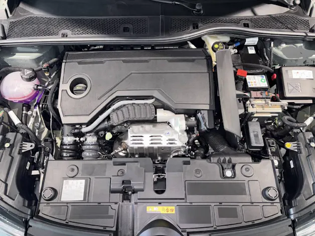 Citroën C4 1.2 Hybrid Plus