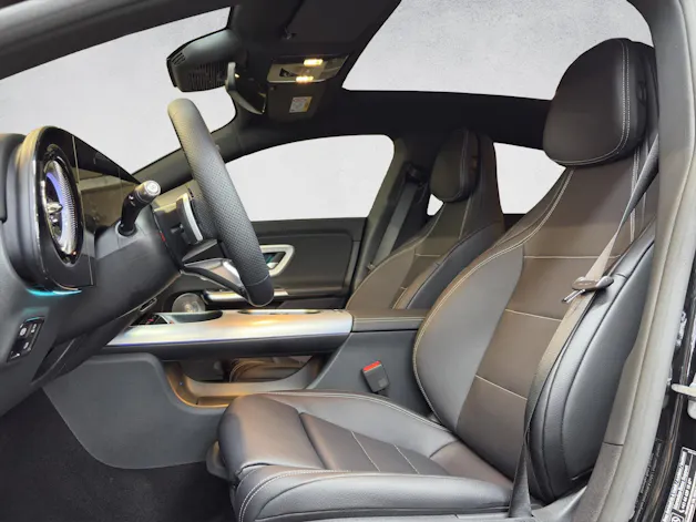 MERCEDES-BENZ CLA 220 4Matic AMG Line Shooting Brake