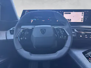 Peugeot 5008 e-Allure Premium AWD