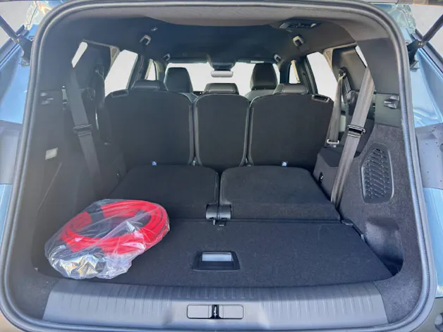 PEUGEOT 5008 e-Allure Premium AWD