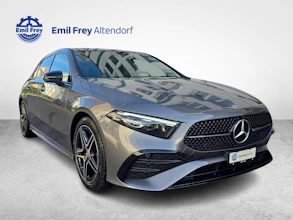 https://vehicle.imgix.net/4386136/11a35c15-f136-4c96-b17f-f9b0c8b38ef4.jpg