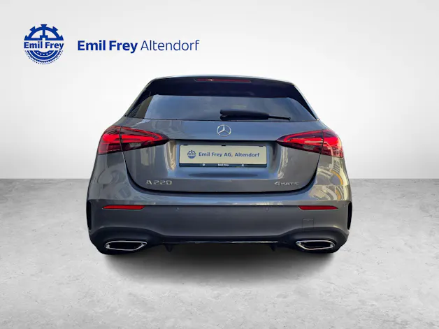MERCEDES-BENZ A 220 4MATIC AMG Line