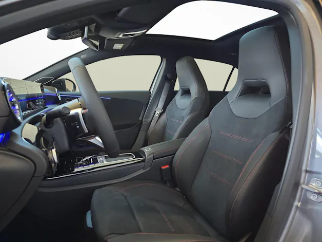 MERCEDES-BENZ A 220 4MATIC AMG Line