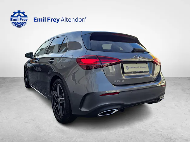 MERCEDES-BENZ A 220 4MATIC AMG Line
