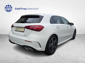 https://vehicle.imgix.net/4386138/36dc5214-7dc0-417d-82c7-da9a8011e40d.jpg