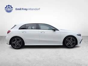 https://vehicle.imgix.net/4386138/9b262bcb-5b59-434b-8777-6ef128f6abb6.jpg