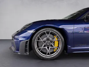 Porsche 718 Cayman GT4 RS