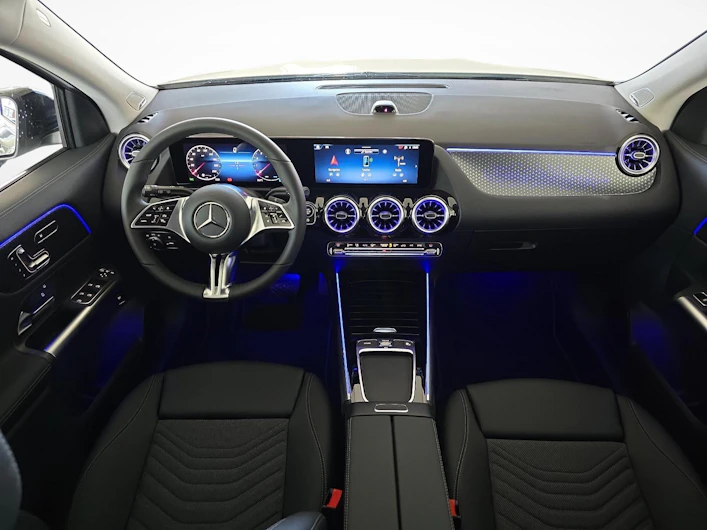 image du véhicule MERCEDES-BENZ GLA 250