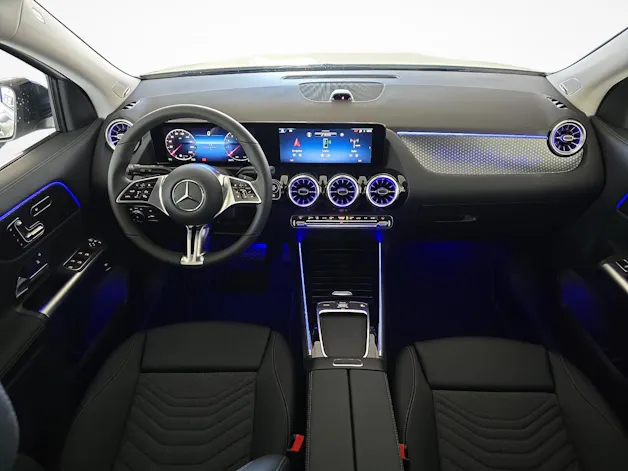 MERCEDES-BENZ GLA 250 4MATIC Swiss Star Progressive