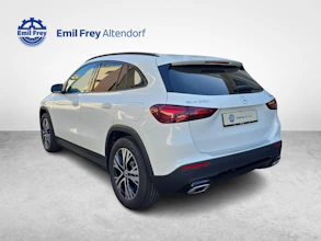 https://vehicle.imgix.net/4386193/d0b00cda-5e29-44c3-b4c7-154c5a4b5f8c.jpg