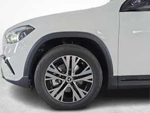 https://vehicle.imgix.net/4386197/72b96cf2-e5d8-4330-b56d-b954e6c1d6bd.jpg