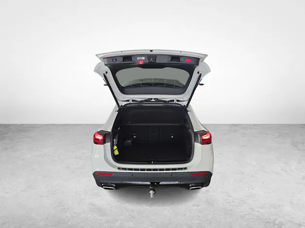 MERCEDES-BENZ GLA 250 4MATIC Swiss Star AMG Line