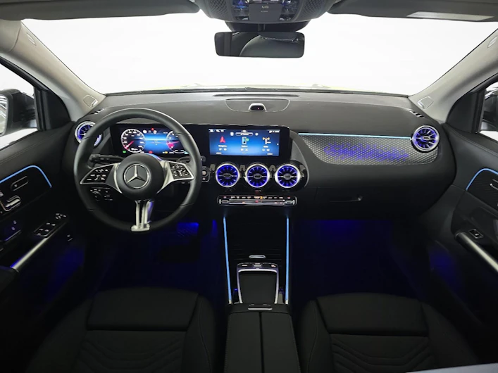 image du véhicule MERCEDES-BENZ GLA 250