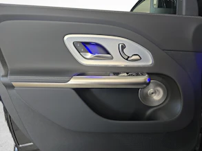 https://vehicle.imgix.net/4386200/6c5e4ee4-79cc-4a71-96cd-4780367c9107.jpg