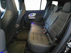 https://vehicle.imgix.net/4386200/c12d50d2-8ffa-4151-b503-913150463bb8.jpg