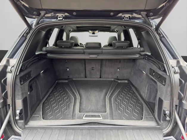 BMW X5 M50i xDrive