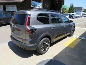Dacia Jogger 1.8 Hybrid Journey 7P