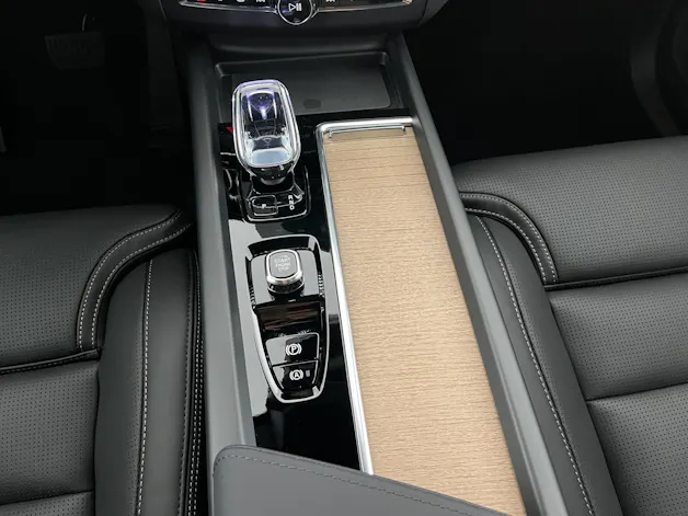 Volvo XC60 2.0 T8 TE Ultra Dark eAWD