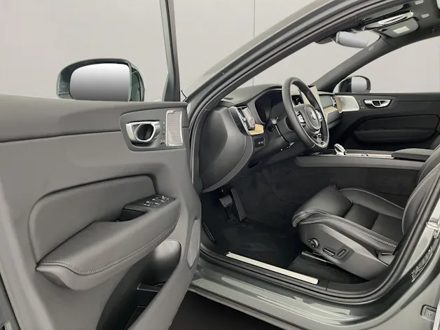 Volvo XC60 2.0 T8 TE Ultra Dark eAWD