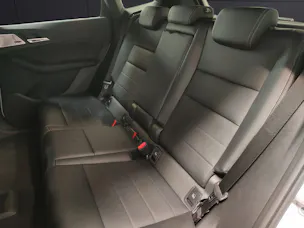 BMW 230e xDrive paddles Active Tourer