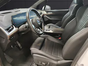 BMW 230e xDrive paddles Active Tourer