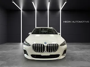 BMW 230e xDrive paddles Active Tourer