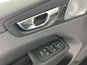Volvo XC60 2.0 T8 TE Ultra Dark eAWD