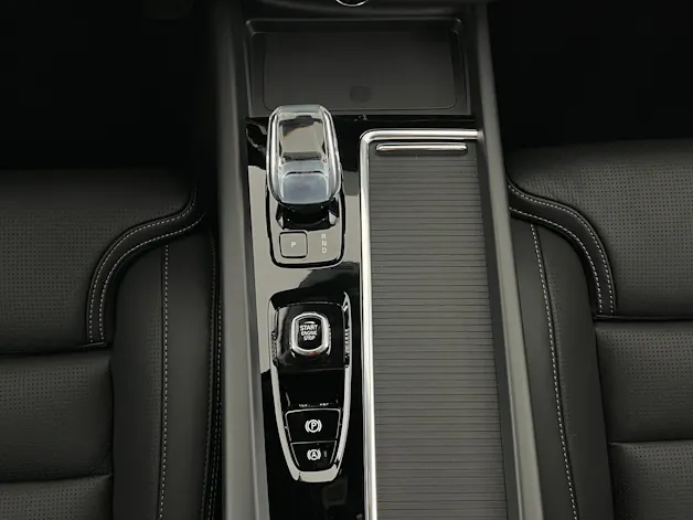 Volvo XC60 2.0 T8 TE Ultra Dark eAWD