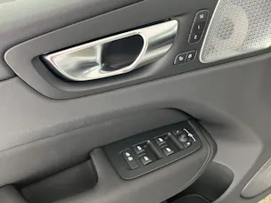 Volvo XC60 2.0 T8 TE Ultra Dark eAWD