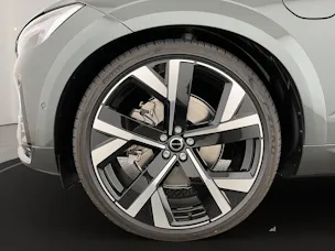 VOLVO XC60 2.0 T8 TE Ultra Dark eAWD