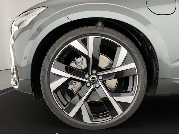 VOLVO XC60 2.0 T8 TE Ultra Dark eAWD