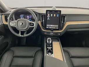 VOLVO XC60 2.0 T8 TE Ultra Dark eAWD