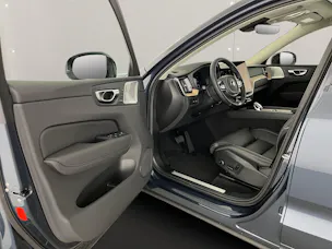 VOLVO XC60 2.0 T8 TE Ultra Dark eAWD