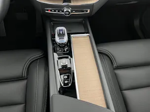 VOLVO XC60 2.0 T8 TE Ultra Dark eAWD