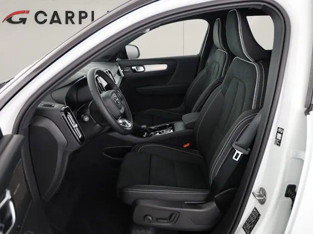 Volvo XC40 2.0 B4 MH Black Edition